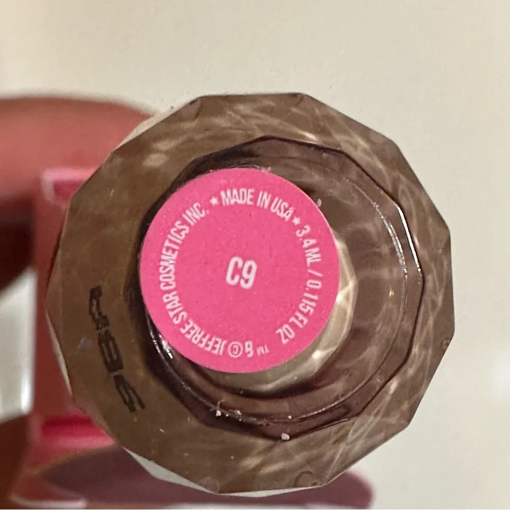 Jeffree Star Magic Star Concealer in C9 color BNIB BNWT